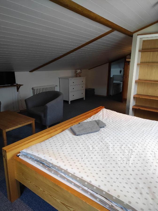 Penzion Adler Police nad Metují Exteriör bild